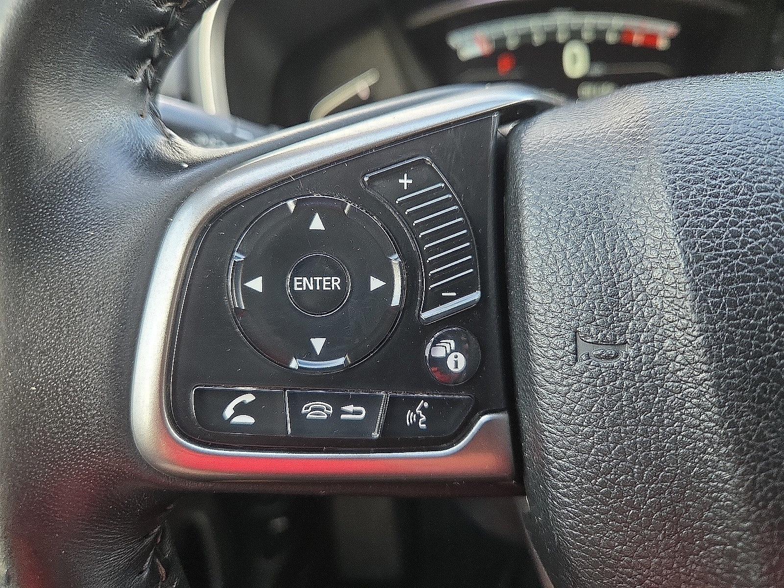 Used 2018 Honda CR-V EX-L image 19