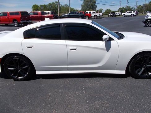 Used 2019 Dodge Charger GT w/ Performance Handling Group image 12