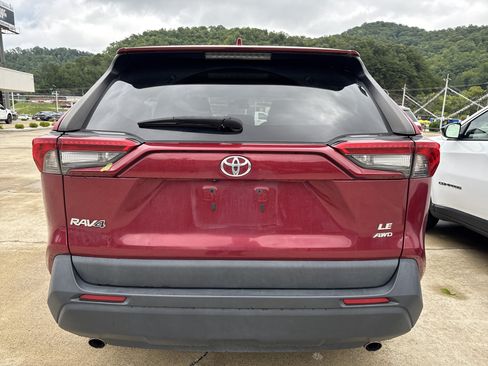 Used 2023 Toyota RAV4 LE AWD/4WD image 6