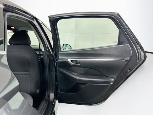 Used 2025 Hyundai Sonata SEL FWD image 29