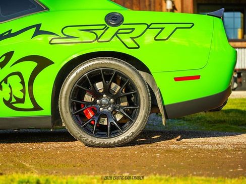 Used 2017 Dodge Challenger SRT Hellcat image 5