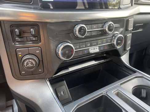 Certified 2022 Ford F150 Lariat w/ Equipment Group 501A Mid AWD/4WD image 31