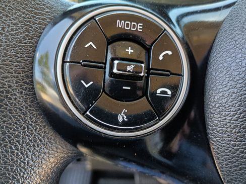 Used 2020 Kia Soul LX image 24