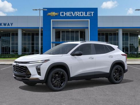 New 2026 Chevrolet Trax ACTIV w/ Driver Confidence Package image 2