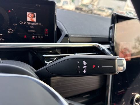 Used 2024 GMC Sierra EV Denali image 19