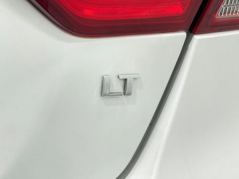 Used 2017 Chevrolet Impala LT FWD image 34