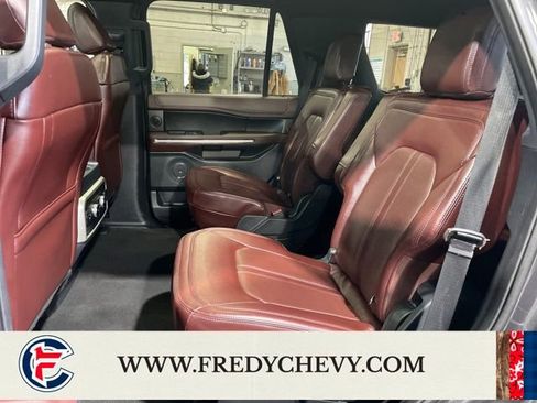 Used 2023 Ford Expedition Limited AWD/4WD image 38