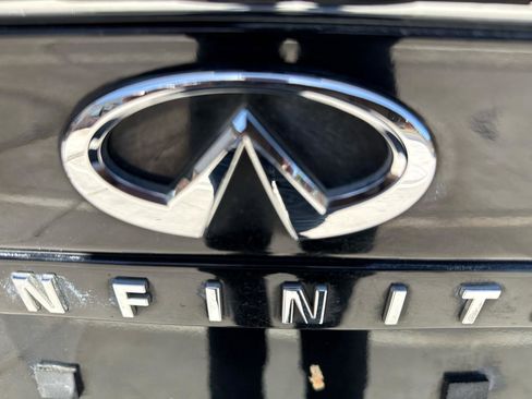 Used 2017 INFINITI QX30 Premium w/ Navigation Package image 54