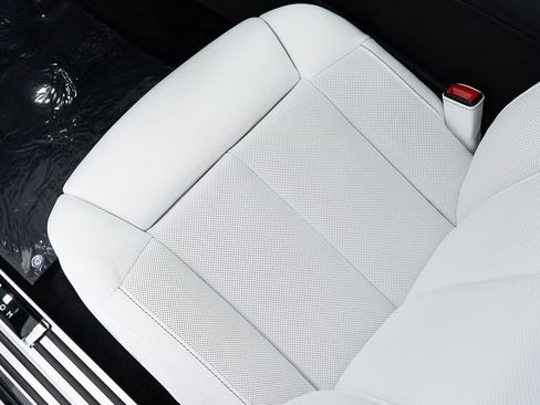 Certified 2026 Rolls-Royce Phantom Sedan RWD image 20