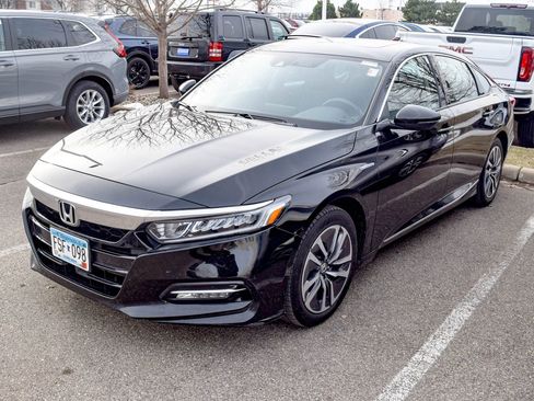 Used 2020 Honda Accord EX image 1