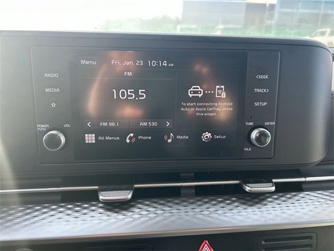 Used 2024 Kia Carnival LX image 22