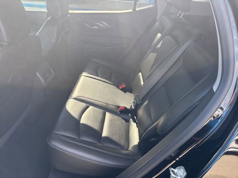 Used 2022 GMC Terrain SLT w/ Infotainment Package II image 22