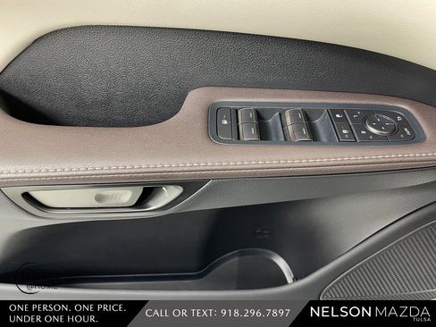 Used 2024 Lexus RX 350 w/ Convenience Package image 20