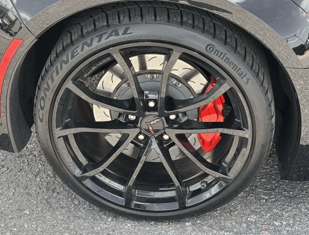 Used 2019 Chevrolet Corvette Grand Sport RWD image 11