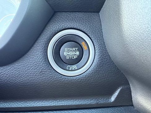 Used 2024 RAM 2500 Big Horn image 33