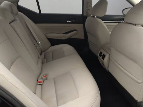 Used 2019 Nissan Altima 2.5 SV FWD image 19