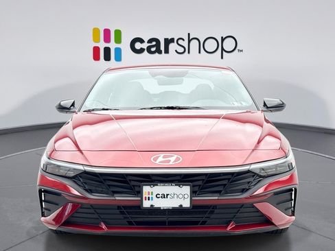 Used 2025 Hyundai Elantra Sport FWD image 8