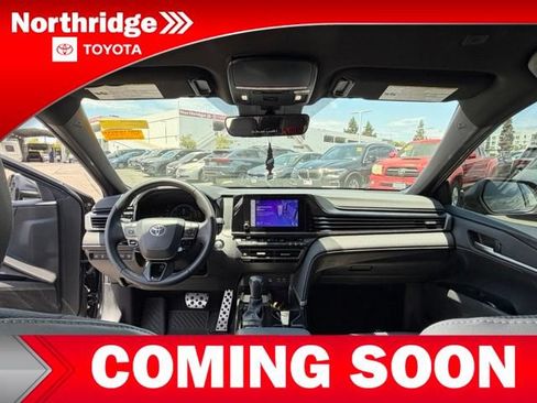 Used 2025 Toyota Camry SE w/ Convenience Package FWD image 8