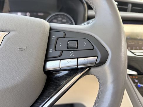 Certified 2023 Cadillac XT6 Premium Luxury w/ Technology Package FWD image 23