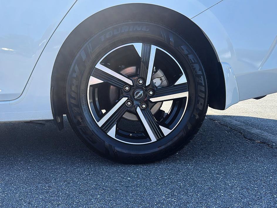 Certified 2025 Nissan Sentra SV FWD image 10