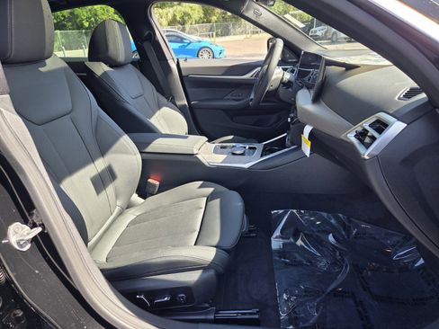 Used 2026 BMW i4 eDrive40 w/ Premium Package RWD image 17