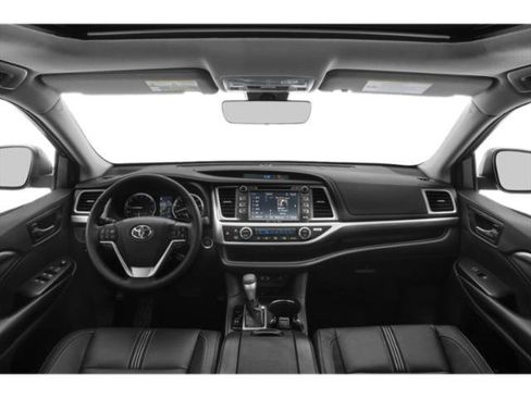 Used 2019 Toyota Highlander SE FWD image 8