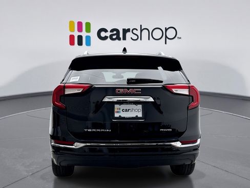 Used 2023 GMC Terrain Denali w/ Black Diamond Edition AWD/4WD image 4