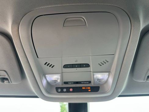 Used 2017 GMC Acadia SLT FWD image 26