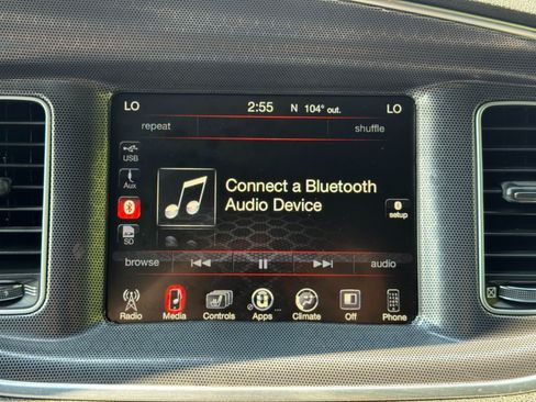 Used 2015 Dodge Charger SXT RWD image 23
