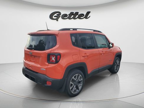 Used 2018 Jeep Renegade Latitude w/ Popular Equipment Group AWD/4WD image 5