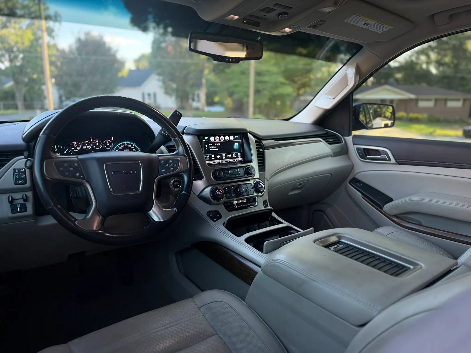 Used 2019 GMC Yukon Denali w/ Denali Ultimate Package RWD image 10
