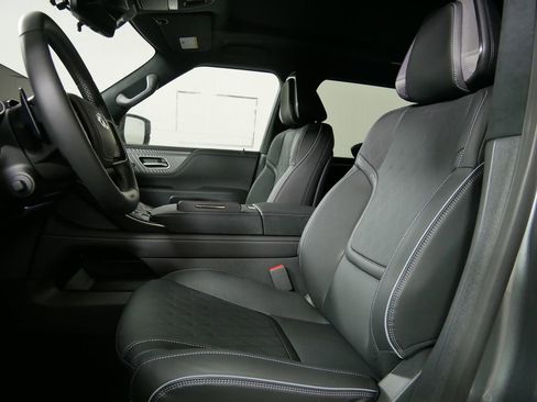 New 2026 INFINITI QX80 Autograph w/ Premium Cargo Package image 10