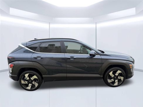 Used 2024 Hyundai Kona Limited AWD/4WD image 4