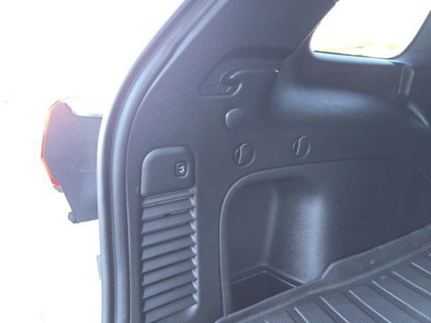 Used 2022 Jeep Grand Cherokee Laredo X AWD/4WD image 17