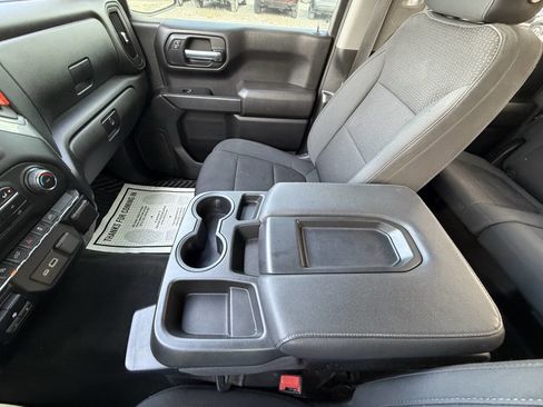 Used 2021 Chevrolet Silverado 1500 Custom image 13