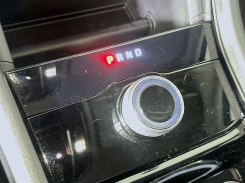 Used 2023 Jeep Grand Cherokee Limited image 25