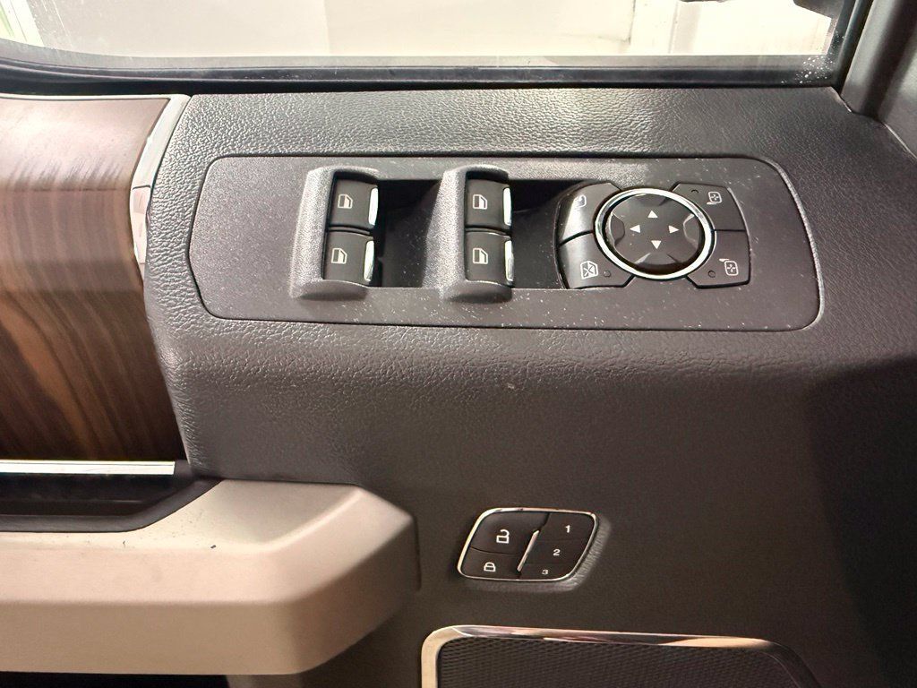 Used 2016 Ford F150 Lariat w/ Equipment Group 501A Mid AWD/4WD image 20