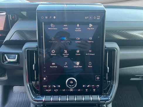 New 2026 GMC Yukon AT4 w/ AT4 Premium Package AWD/4WD image 24