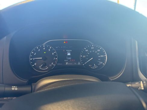 Used 2025 Nissan Frontier SV w/ SV Convenience Package image 20