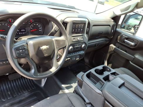Used 2026 Chevrolet Silverado 2500 W/T w/ WT Convenience Package AWD/4WD image 9