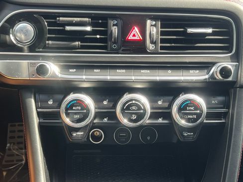 Used 2023 Genesis G70 3.3T w/ Sport Prestige Package image 34