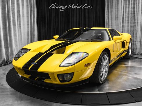 Used 2005 Ford GT image 2