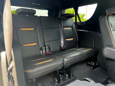 Used 2022 GMC Yukon XL AT4 image 26