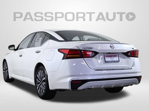 Certified 2023 Nissan Altima 2.5 SV FWD image 5