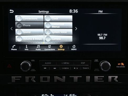 Used 2025 Nissan Frontier SV w/ SV Convenience Package RWD image 10