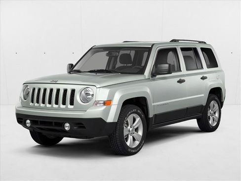 Used 2014 Jeep Patriot Limited FWD image 1