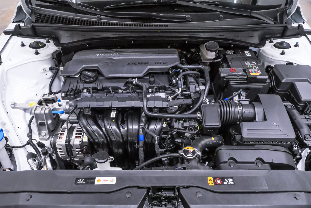 Certified 2026 Hyundai Elantra Sport FWD image 25