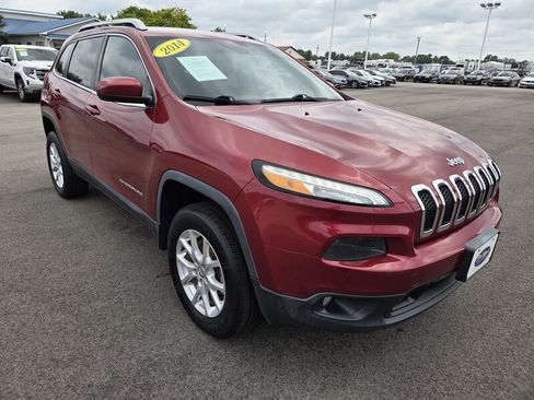 Used 2014 Jeep Cherokee Latitude w/ Cold Weather Group AWD/4WD image 1