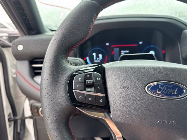 Used 2025 Ford Explorer ST-Line w/ Premium Package RWD image 8