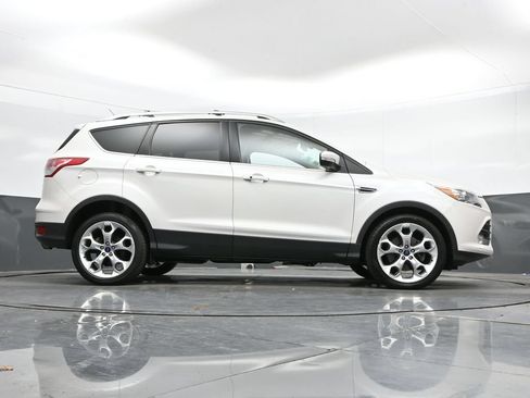 Used 2015 Ford Escape Titanium w/ Equipment Group 301A AWD/4WD image 43